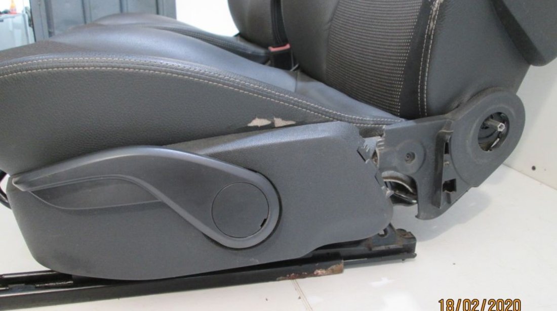 Interior piele Opel Astra H Berlina an 2004 2005 2006 2007 2008 2009 2010