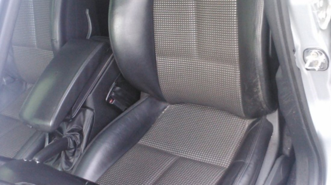 Interior piele partiala peugeot 407 berlina si combi