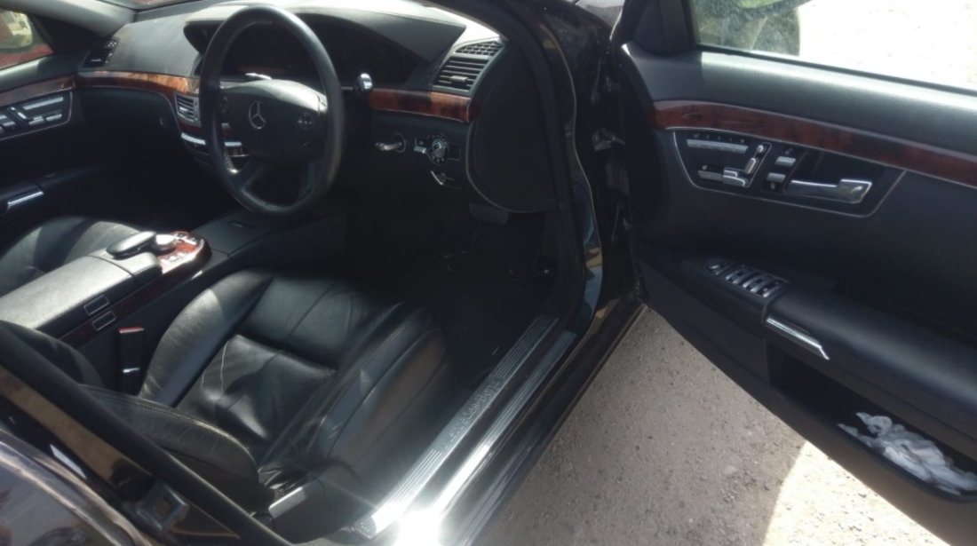 Interior piele scaun bancheta reglabila individual negru sofer S Class w221 s320 motor 3.0cdi om642 LONG dezme