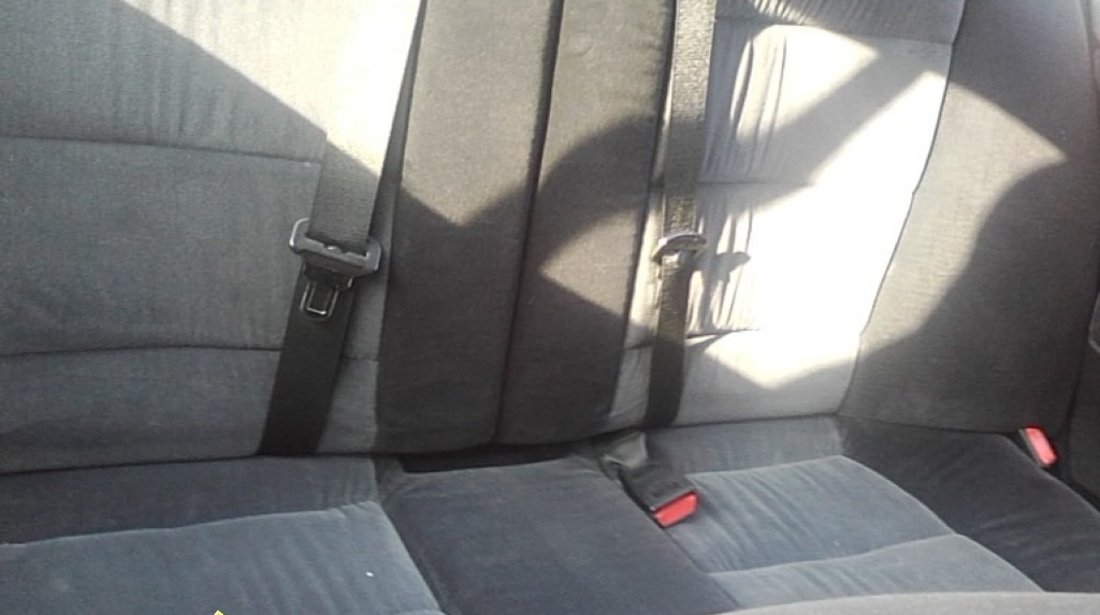 Interior plus bmw seria 3 pisicuta e 36 sedan 4 usi