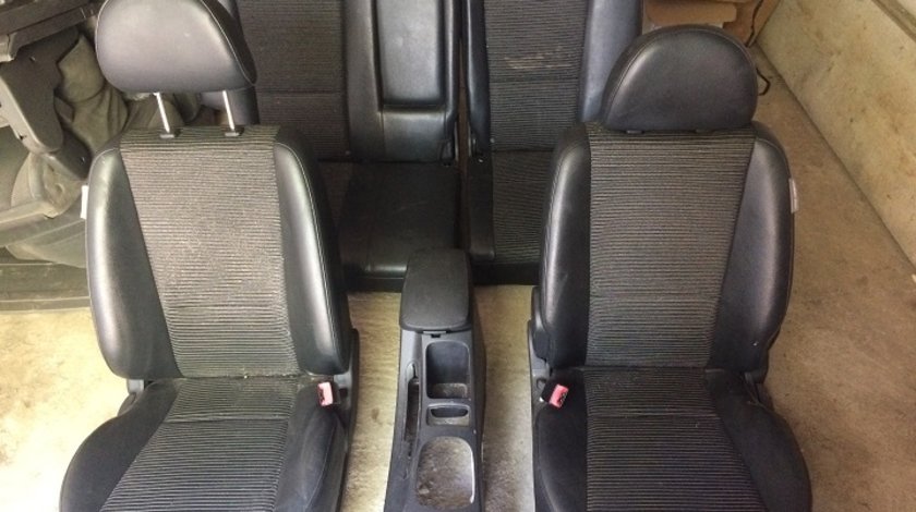 Interior semipiele Kia Sportage 2007