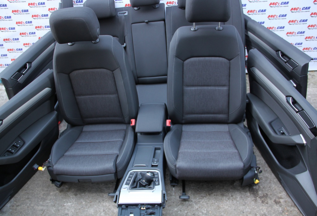 Interior textil complet (ENG) VW Passat B8 limuzina model 2017