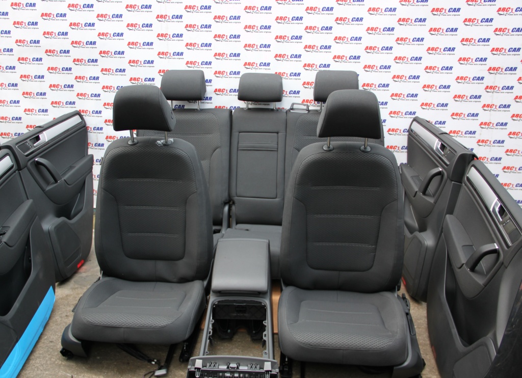 Interior textil complet (ENG) VW Touareg 7P model 2014