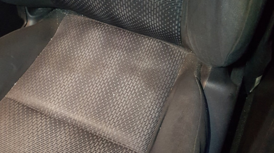 Interior Textil cu Incalzire Scaune Fata Stanga Dreapta Bancheta Sezut cu Spatar Mazda 3 2009 - 2013