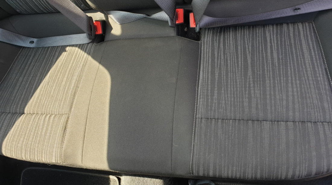 Interior Textil Fara Incalzire Scaun Scaune Fata Stanga Dreapta si Bancheta cu Spatar Opel Astra J Hatchback 2009 - 2015