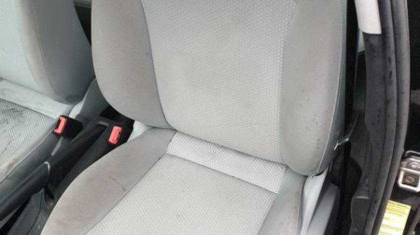 Interior Textil FARA Incalzire Scaun Scaune Fata Stanga Dreapta si Bancheta cu Spatar Audi A1 8X 4 Usi 2010 - 2018