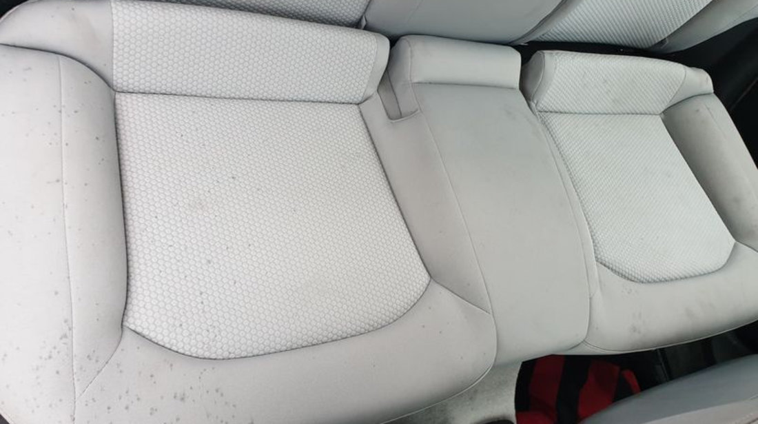 Interior Textil FARA Incalzire Scaun Scaune Fata Stanga Dreapta si Bancheta cu Spatar Audi A1 8X 4 Usi 2010 - 2018
