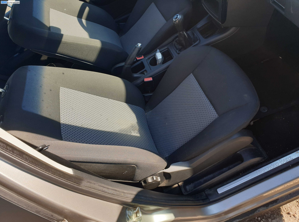 Interior Textil Fara Incalzire Scaune Fata Stanga Dreapta si Bancheta cu Spatar Mercedes Clasa A Class 2004 - 2012 [K1996] [K1997] [K1998] [K1999]