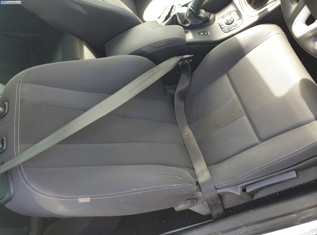 Interior Textil Scaun Scaune Fata Stanga Dreapta Fara Incalzire si Bancheta cu Spatar Renault Megane 3 Coupe 2 Usi 2008 - 2016 [K5762] [K5763] [K5764] [K5765]