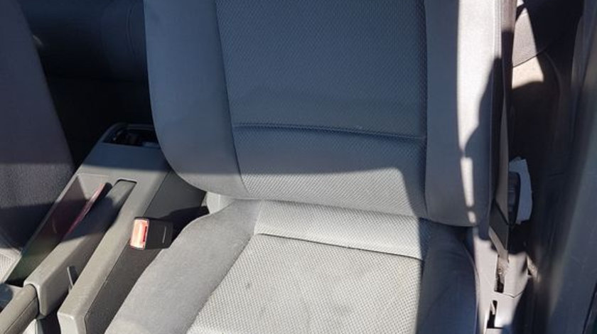 Interior Textil Scaun Scaune Fata Stanga Dreapta FARA Incalzire si Bancheta cu Spatar Audi A4 B6 Berlina Sedan 2001 - 2005