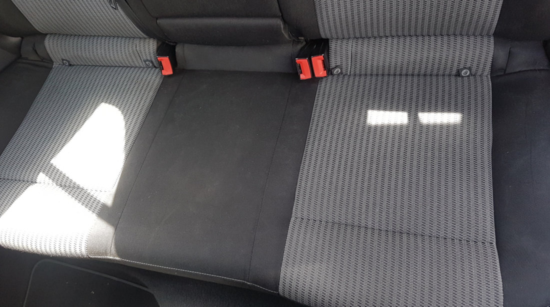 Interior Textil Scaun Scaune Fata Stanga si Dreapta si Bancheta cu Spatar Seat Toledo MK 4 2012 - 2018