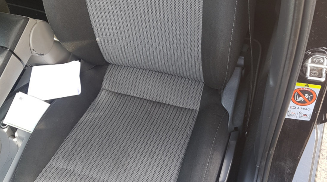 Interior Textil Scaun Scaune Fata Stanga si Dreapta si Bancheta cu Spatar Seat Toledo MK 4 2012 - 2018