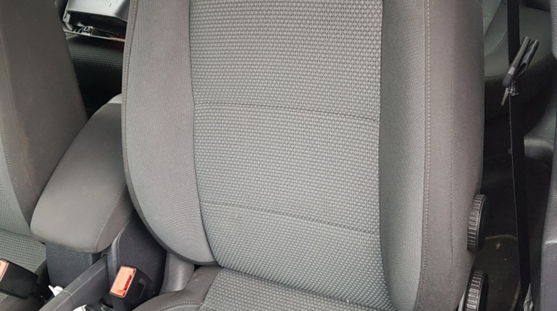 Interior Textil Scaun / Scaune si Bancheta cu Spatar VW Golf 6 Break / Variant / Combi 2008 - 2014