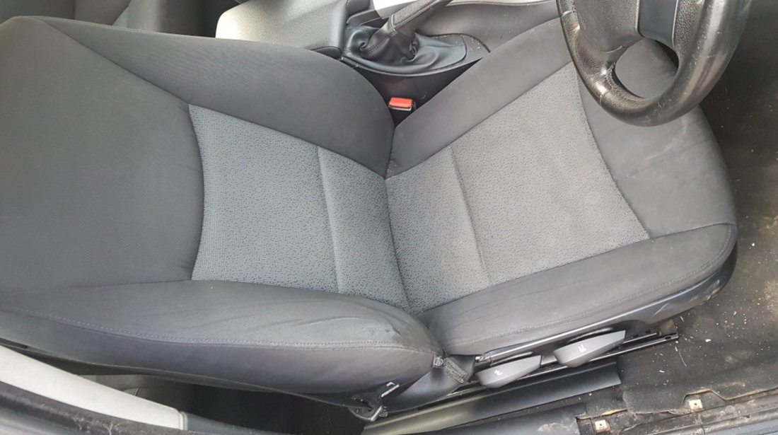 Interior Textil Scaun / Scaune si Bancheta cu Spatar BMW Seria 3 E90 2004 - 2008