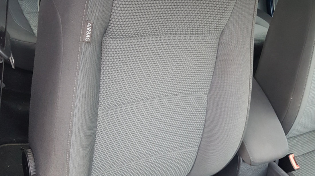 Interior Textil Scaun / Scaune si Bancheta cu Spatar VW Golf 6 Break / Variant / Combi 2008 - 2014