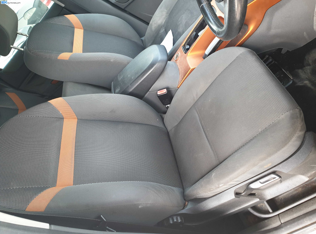 Interior Textil Scaun Scaune Stanga Dreapta Fata Fara Incalzire si Bancheta cu Spatar Ford Kuga 1 2008 - 2013 [K6556] [K6557] [K6558] [K6559]