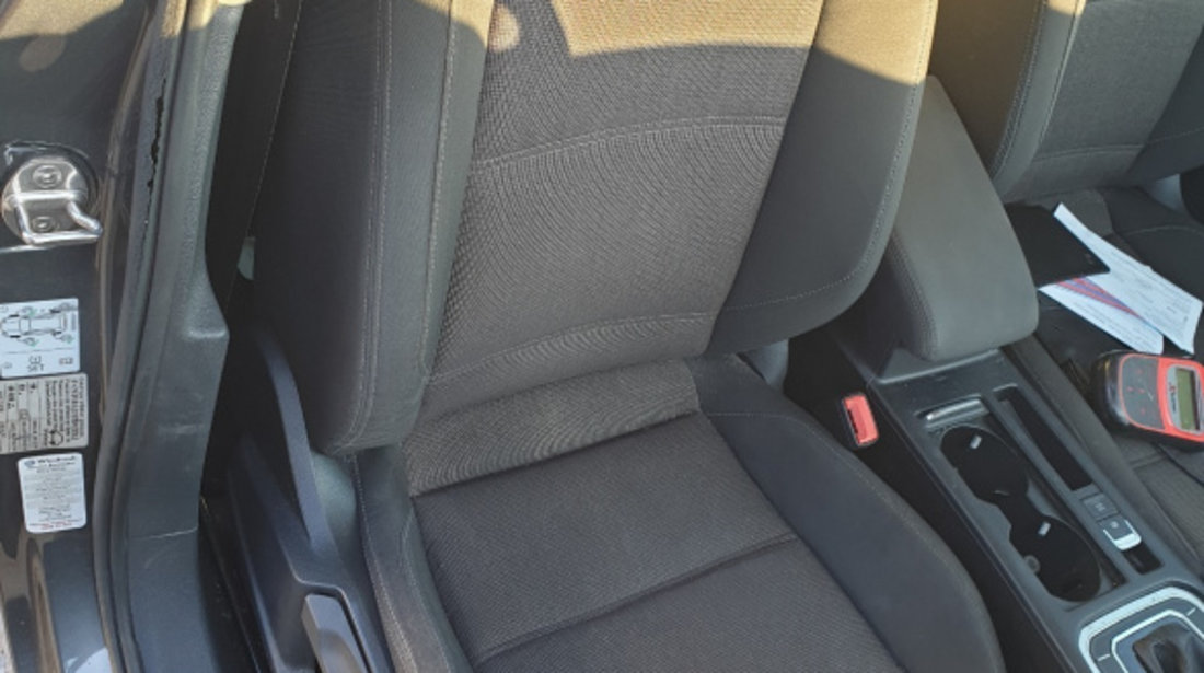 Interior Textil Scaune Fata Stanga Dreapta si Bancheta Spate Sezut cu Spatar Volkswagen Passat B8 Break Combi 2014 - 2023 [C3958] [C3959] [C3960]