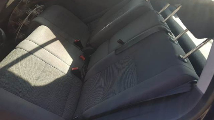 Interior VW Golf Plus 2005; 5-hatchback