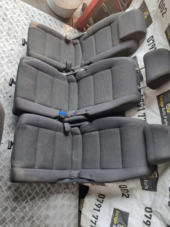 Interior Vw Touran 1.9 TDI 105CP / 77 KW cod motor BLS transmisie manuala 6+1 cod JYK an 2008