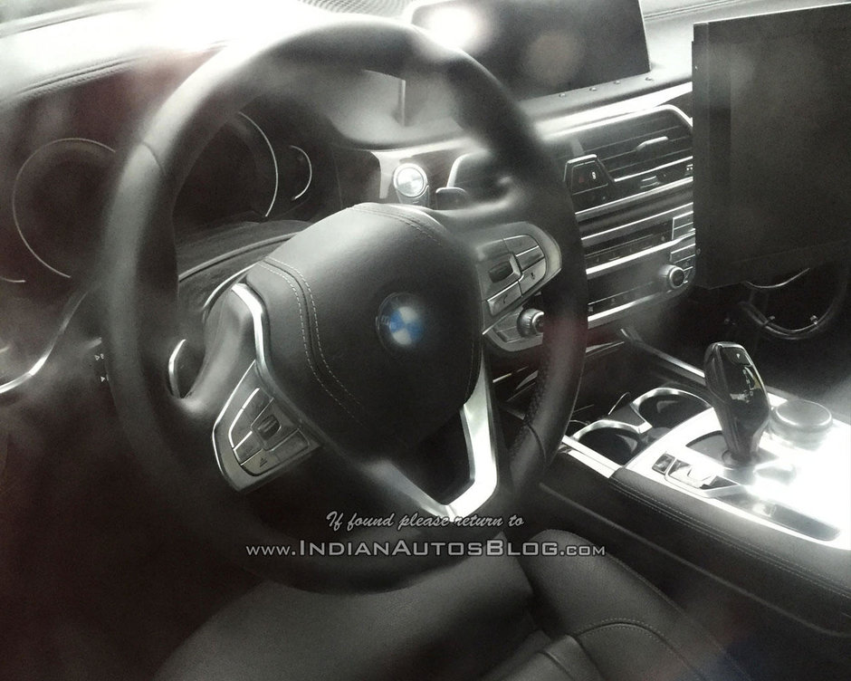 Interiorul noului BMW Seria 5- Poze Spion