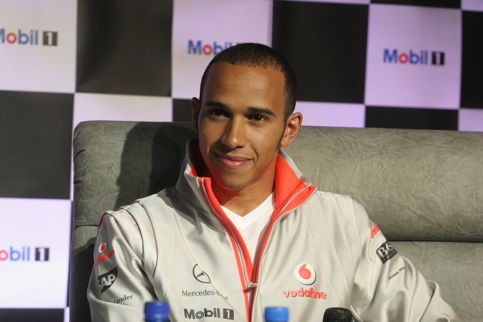Interviu cu Lewis Hamilton prezentat in exclusivitate pentru Mobil 1 The Grid