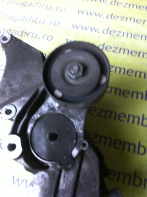 Intinzator cu rola Volkswagen Bora [1998 - 2005] Sedan 1.6 16V MT (105 hp) (1J2)