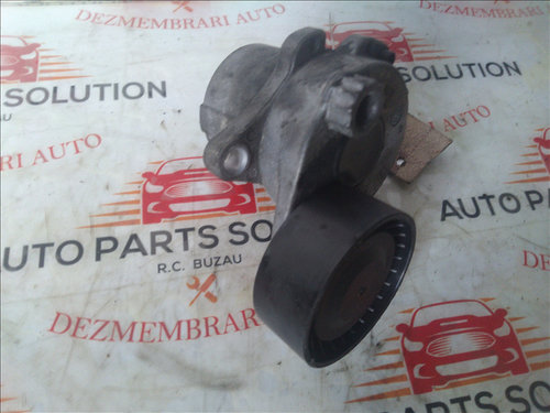 Intinzator curea 2.2CDI MERCEDES-BENZ C CLASS an fabr. 2011