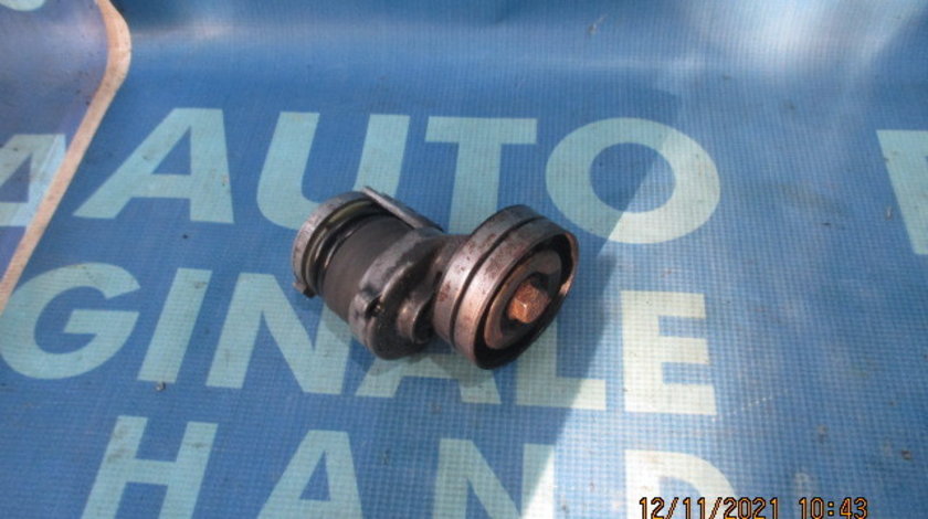 Intinzator curea Audi A4 2.0tdi 038903315AG