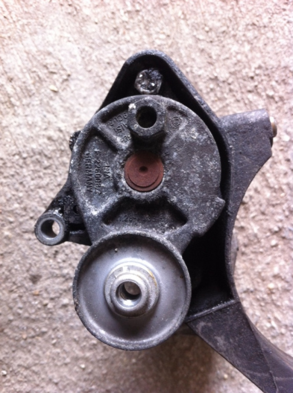 Intinzator curea BMW 3 Series E46 [1997 - 2003] Sedan 4-usi 316i MT (105 hp) SE 1.9