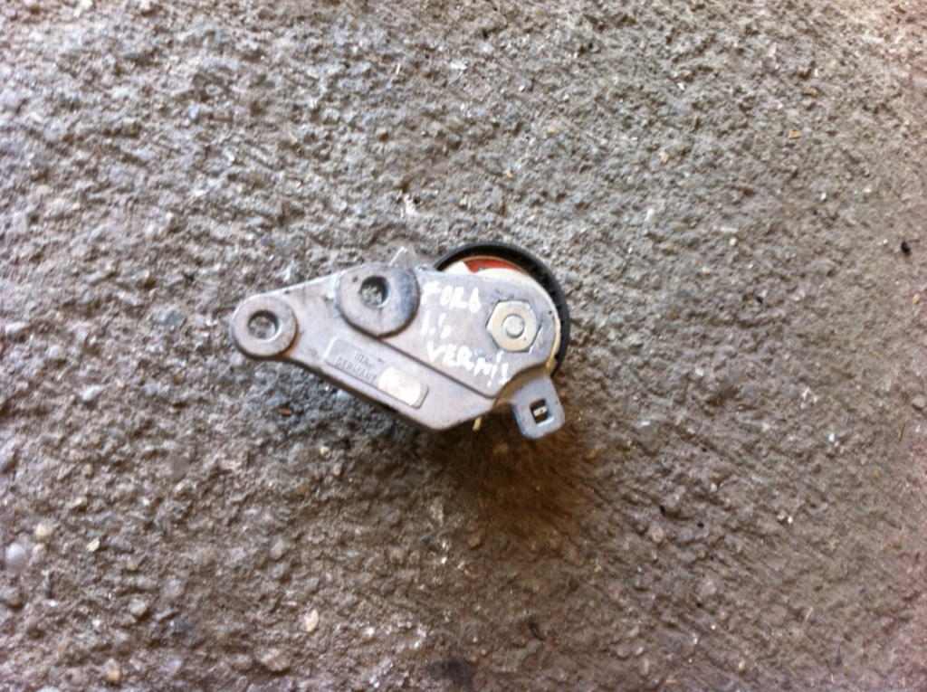 Intinzator curea distributie Ford Focus [1998 - 2004] Hatchback 5-usi 1.6 MT (101 hp) (DAW DBW)