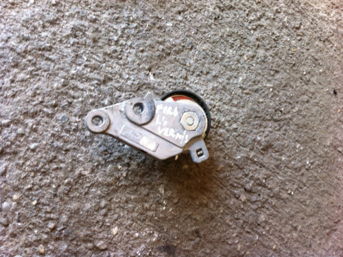 Intinzator curea distributie Ford Focus [1998 - 2004] Hatchback 5-usi 1.6 MT (101 hp) (DAW DBW)