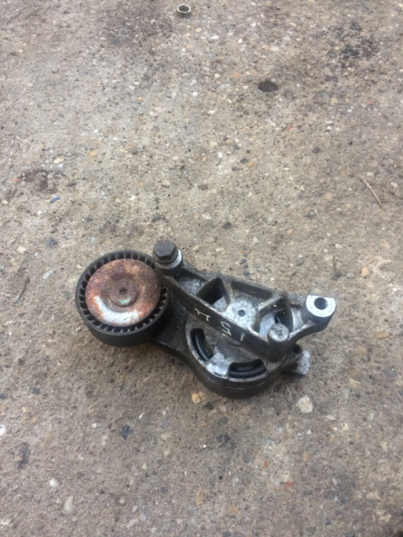 Intinzator curea transmisie Volkswagen VW Passat B6 [2005 - 2010] Sedan 4-usi 2.0 TDI MT (140 hp) (3C2)
