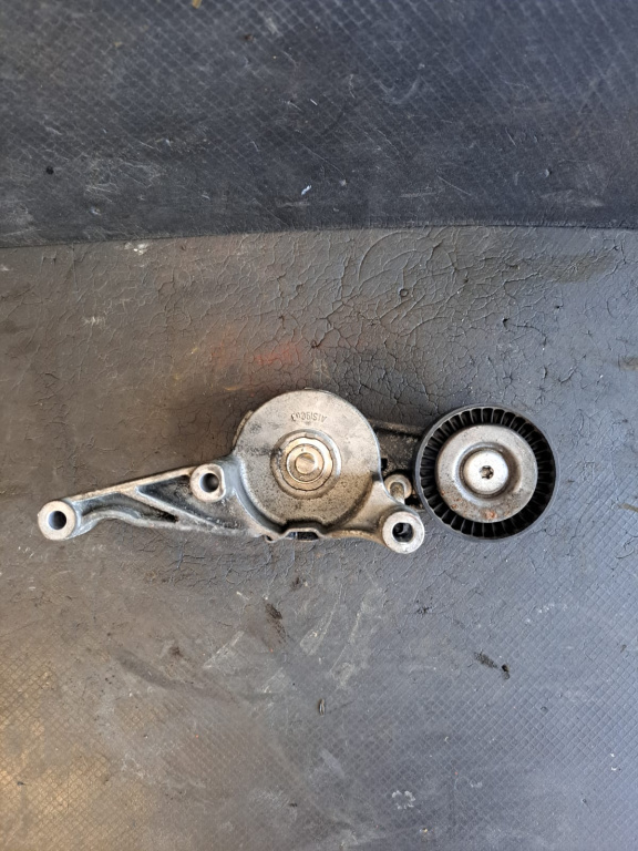 Intinzator curea , VW Passat B6 COD - 03G903315C