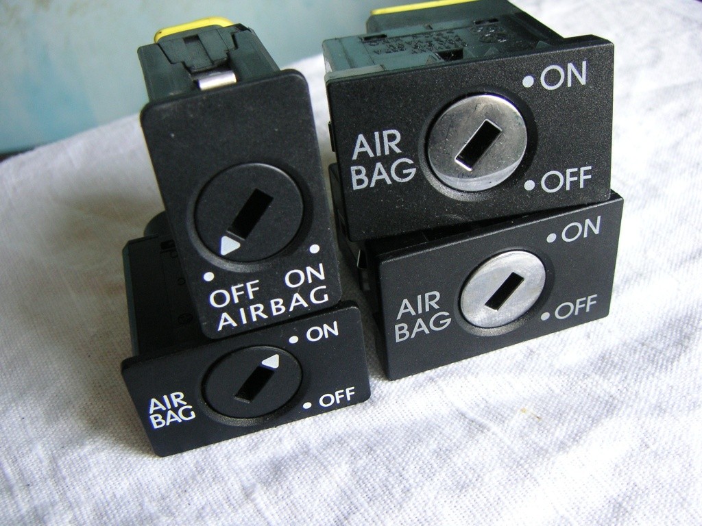 Intrerupator airbag on / off si martor a