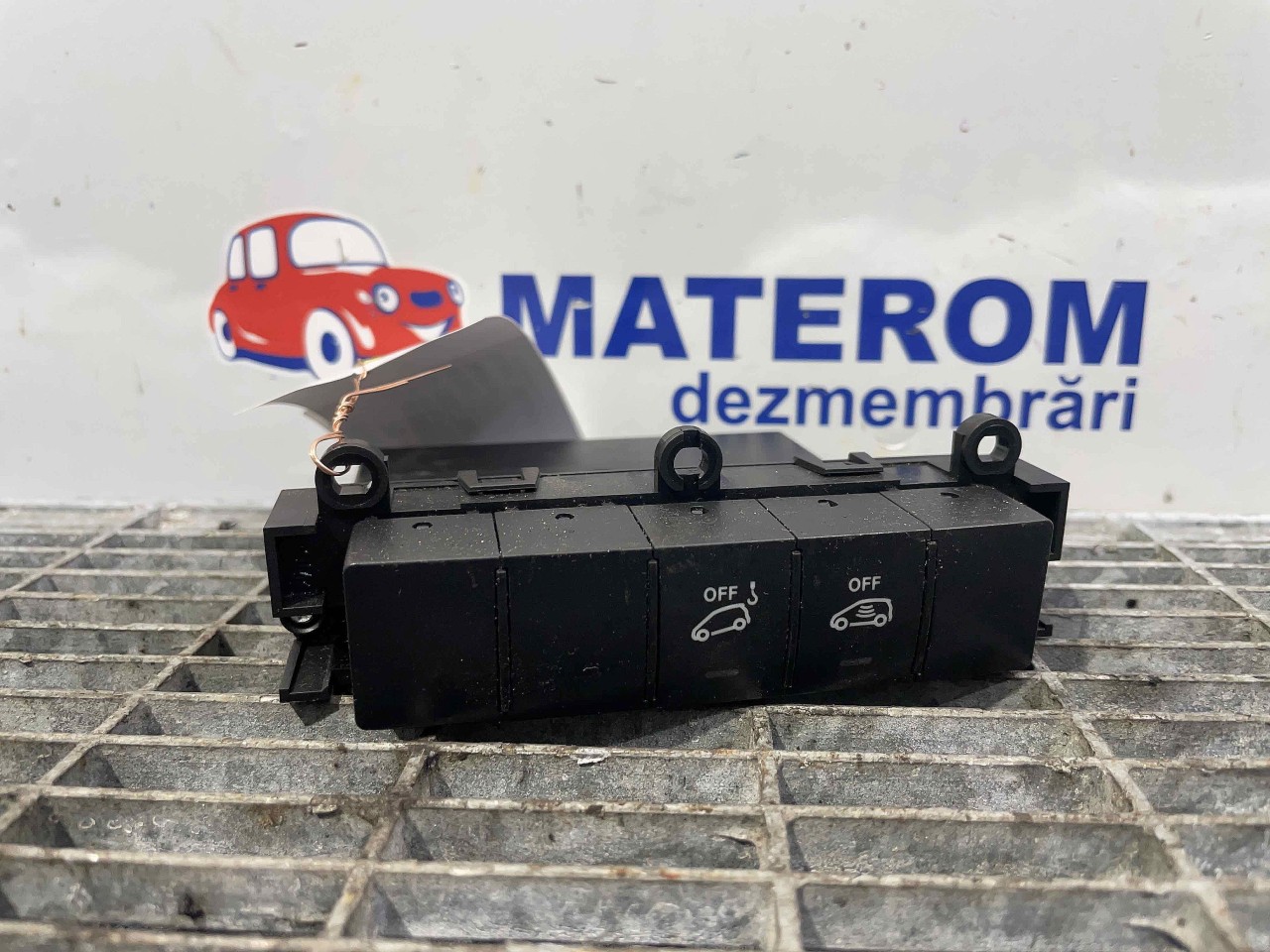 INTRERUPATOR ALARMA MERCEDES A-CLASS - - (2004 2012)