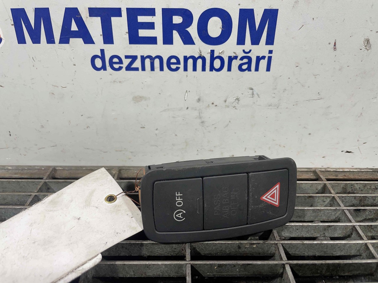 INTRERUPATOR AVARIE AUDI A1 - - (2010 2014)