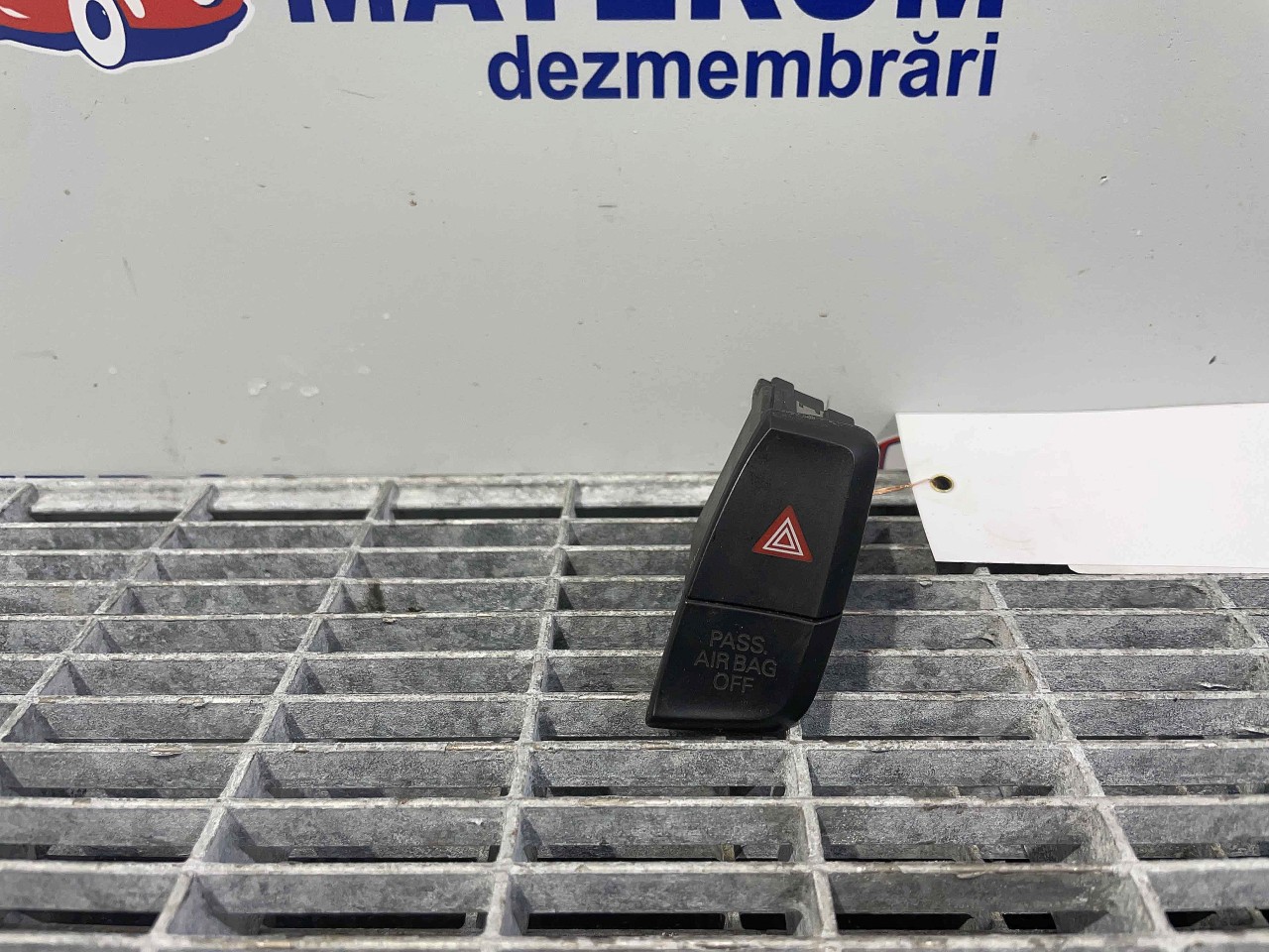INTRERUPATOR AVARIE AUDI A4 - - (2007 2010)
