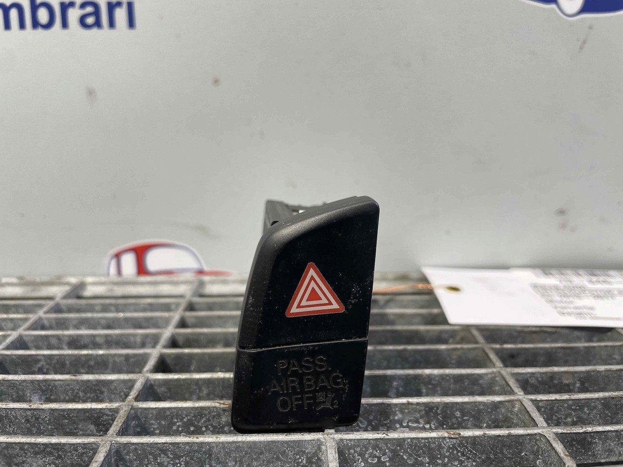 INTRERUPATOR AVARIE AUDI Q5 - - (2013 2017)