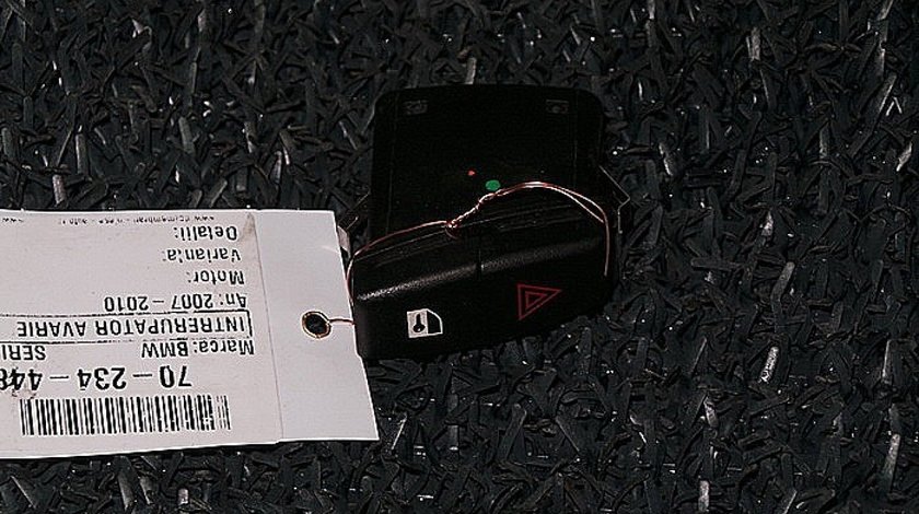 INTRERUPATOR AVARIE BMW 5 Touring (E61) 520 i benzina (2004 - 06-2010-12)