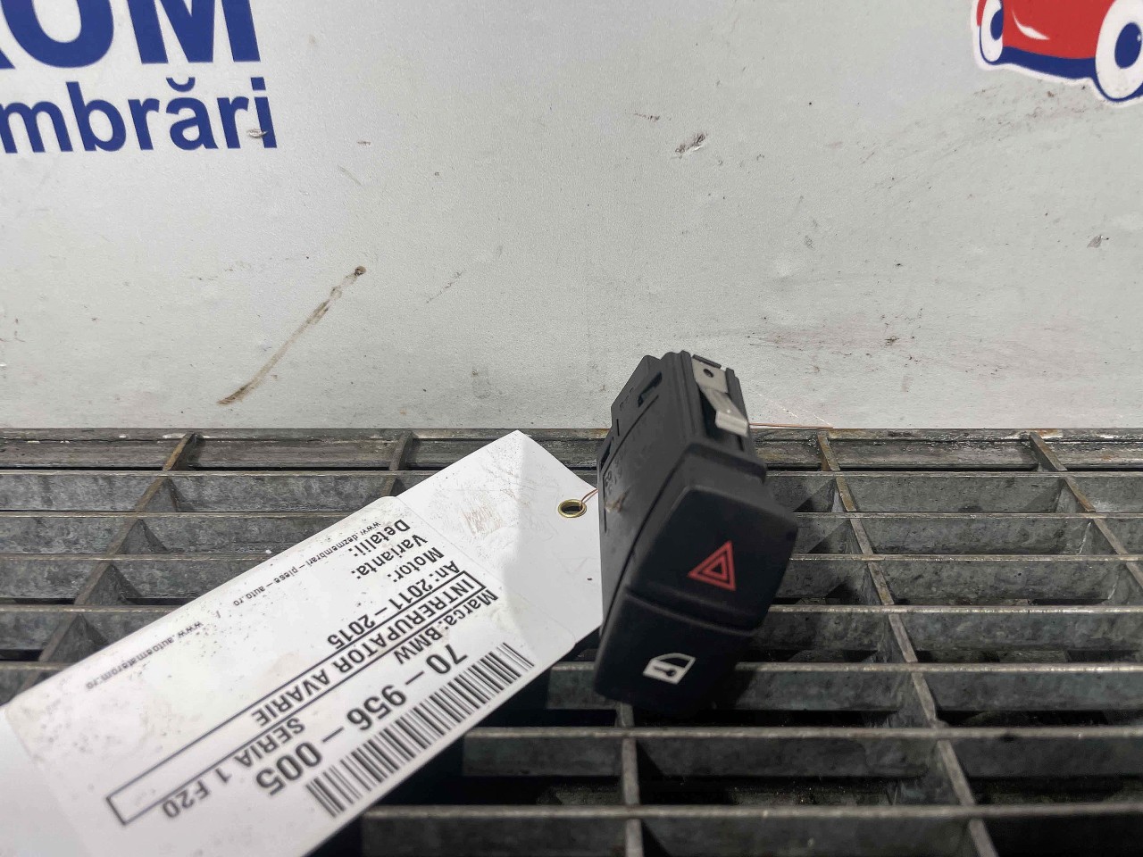 INTRERUPATOR AVARIE BMW SERIA 1 F20 - - (2011 2015)