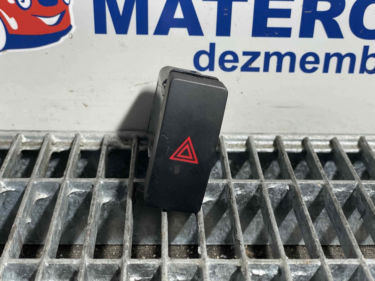 INTRERUPATOR AVARIE MAZDA 3 3 - - (2013 2018)