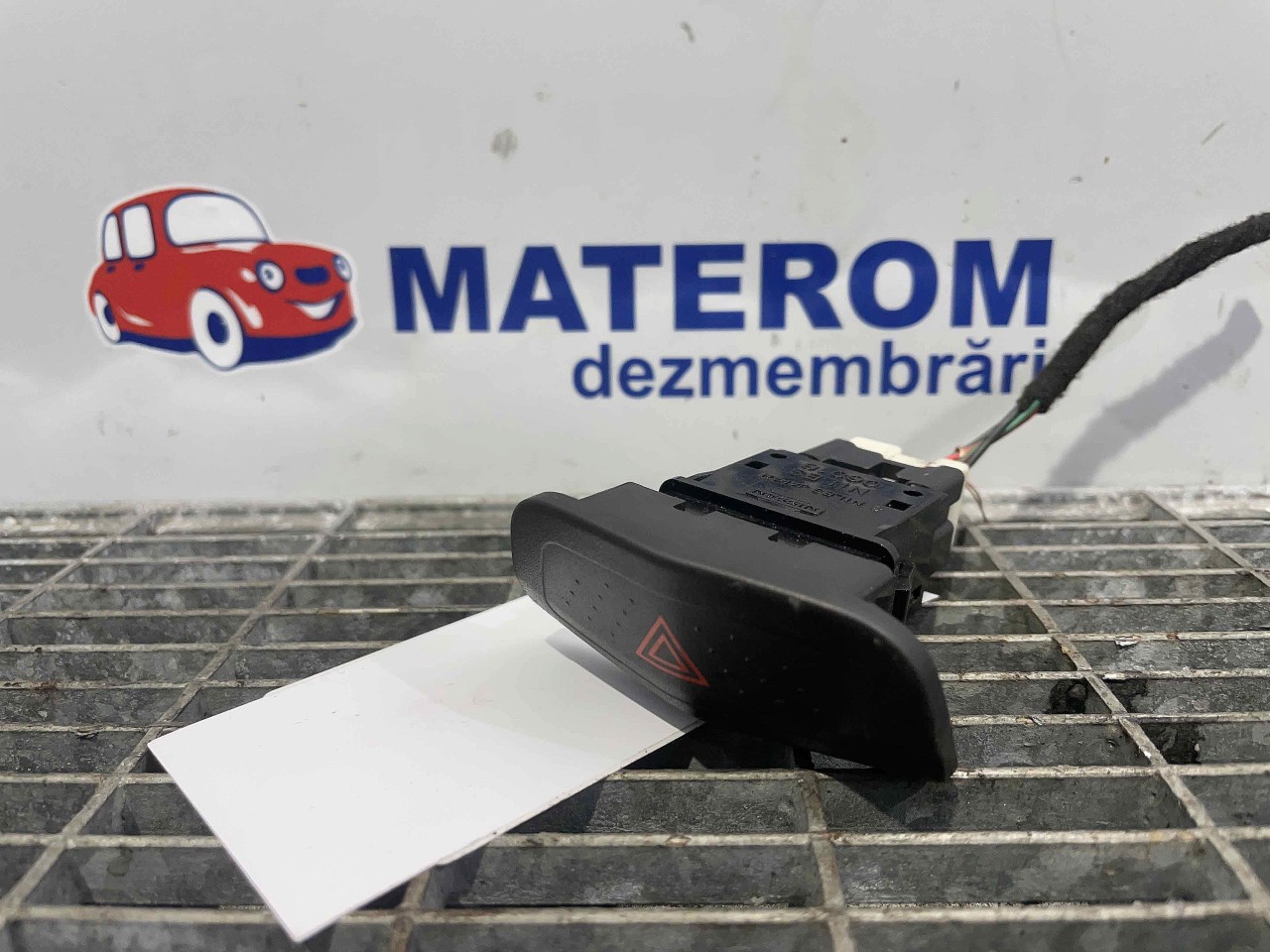 INTRERUPATOR AVARIE NISSAN PRIMERA - - (2002 2007)