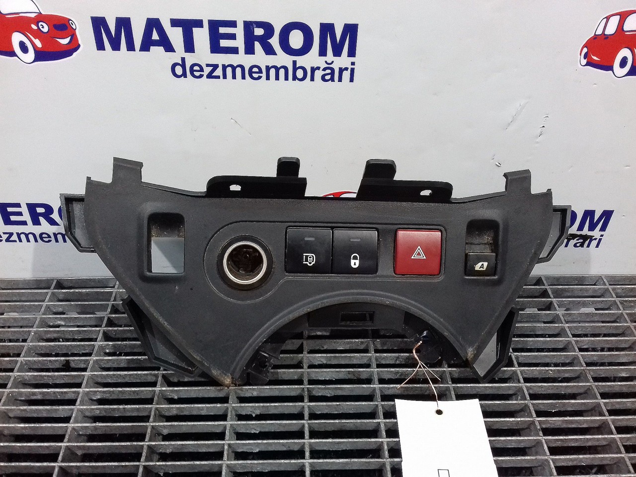 INTRERUPATOR AVARIE PEUGEOT PARTNER - - (2008 2012)