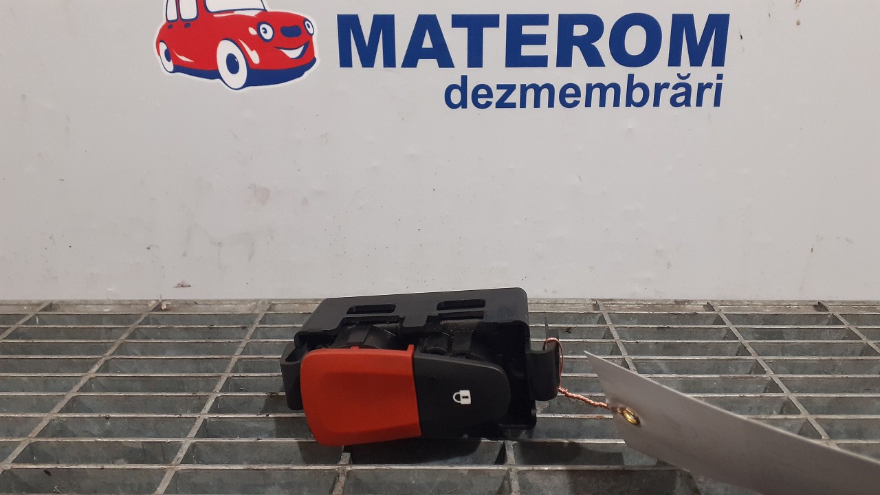 INTRERUPATOR AVARIE RENAULT FLUENCE - - 