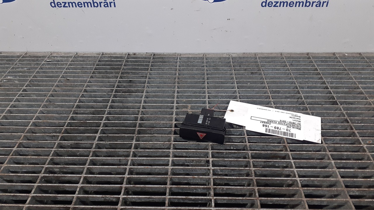 INTRERUPATOR AVARIE VW PASSAT - - (2010 2014)