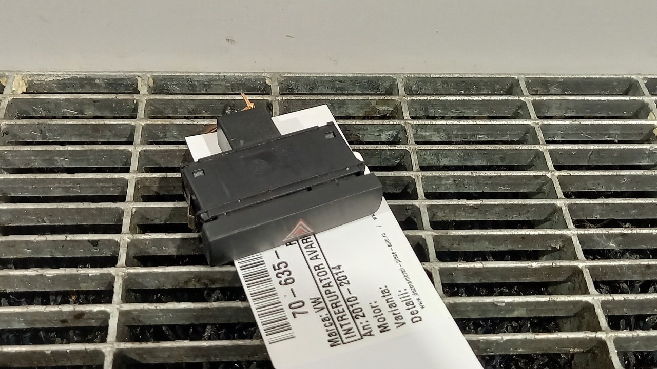 INTRERUPATOR AVARIE VW PASSAT PASSAT - - (2010 2014)