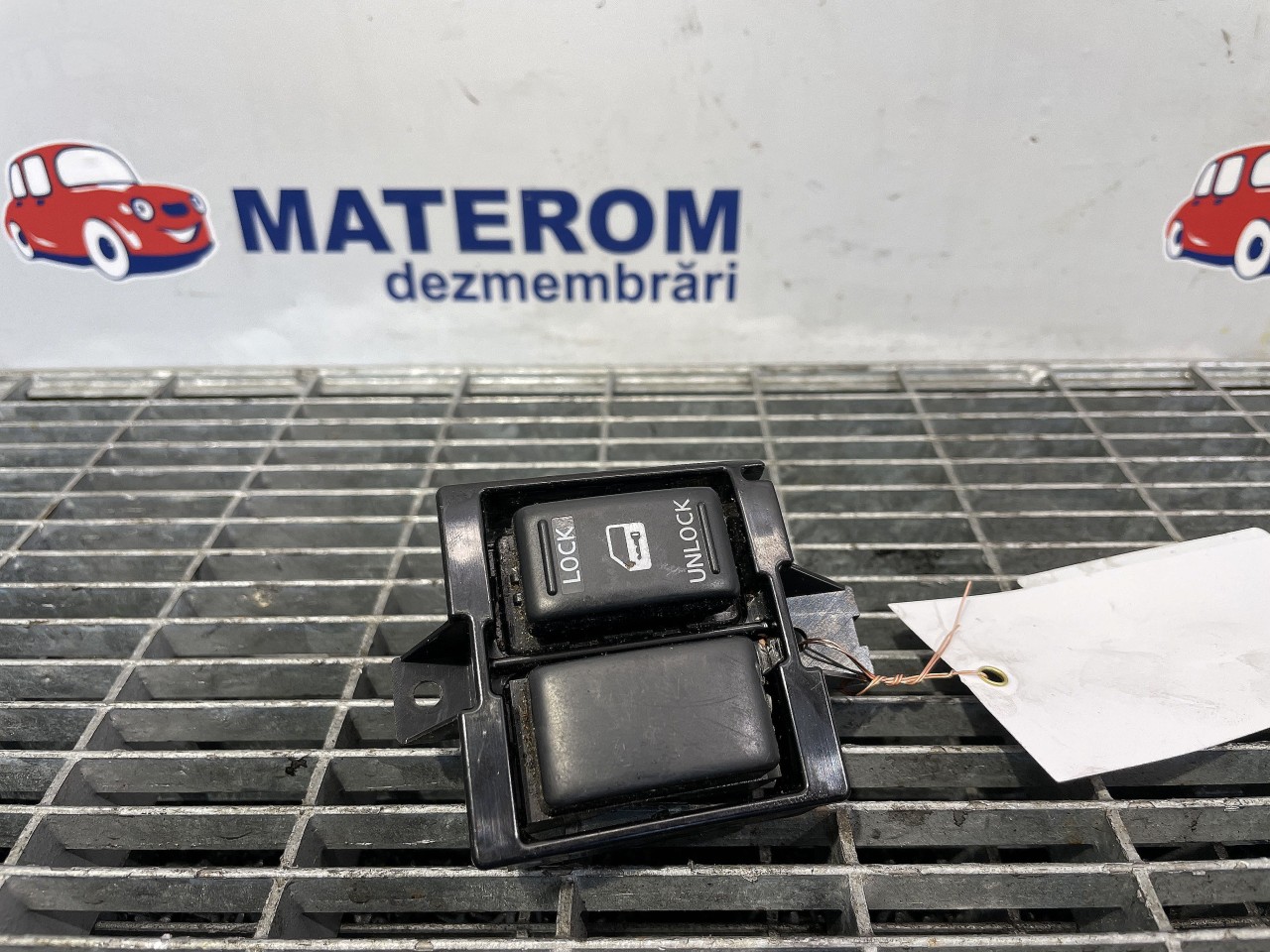 INTRERUPATOR BLOCARE USI NISSAN X-TRAIL - - (2007 2010)