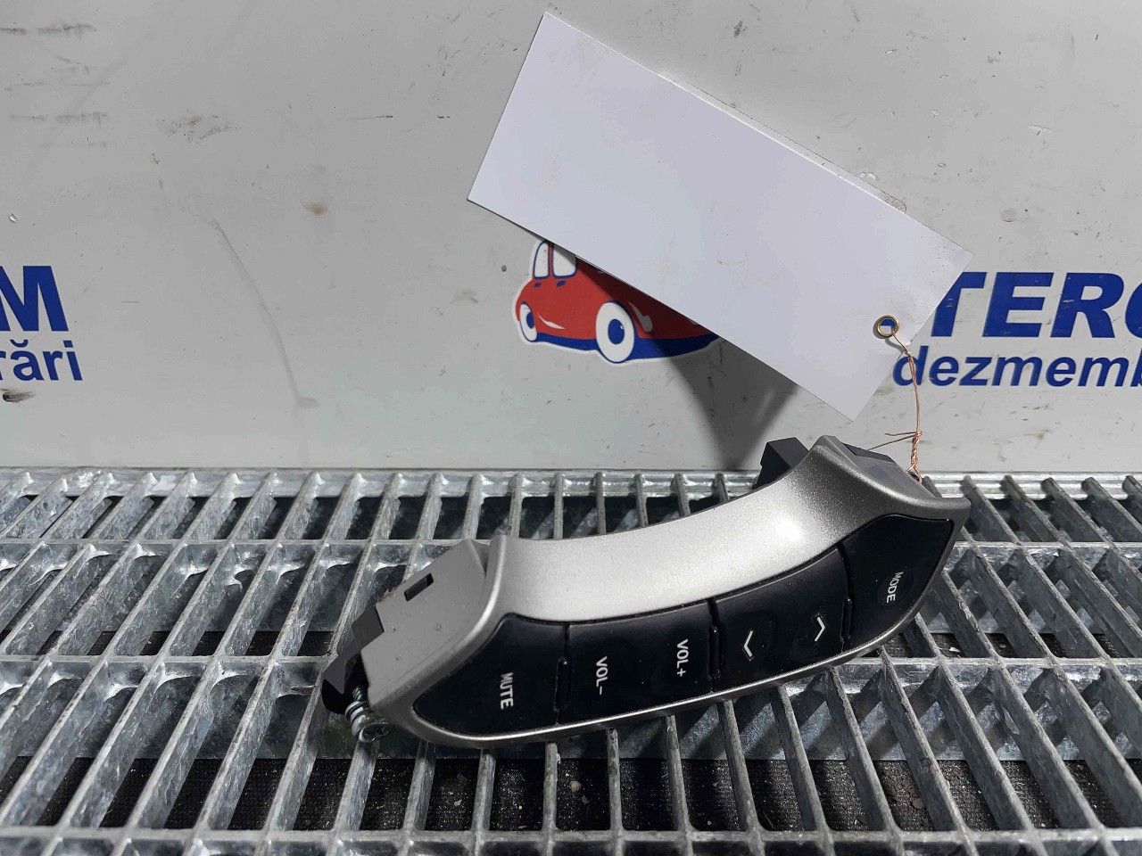 INTRERUPATOR COMENZI VOLAN HYUNDAI SANTA FE - - (2009 2012)