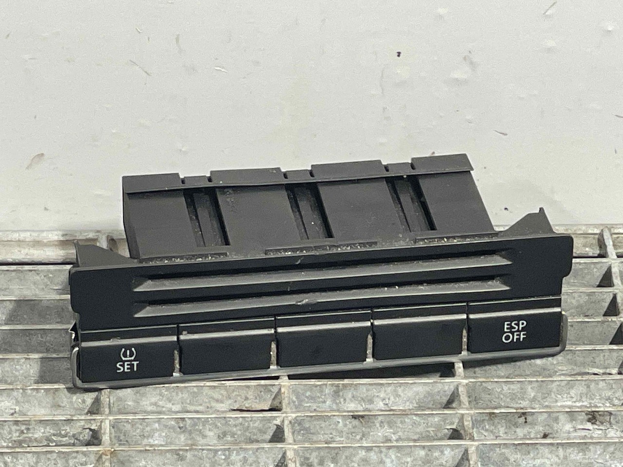 INTRERUPATOR ESP VW TIGUAN TIGUAN - - (2007 2010)