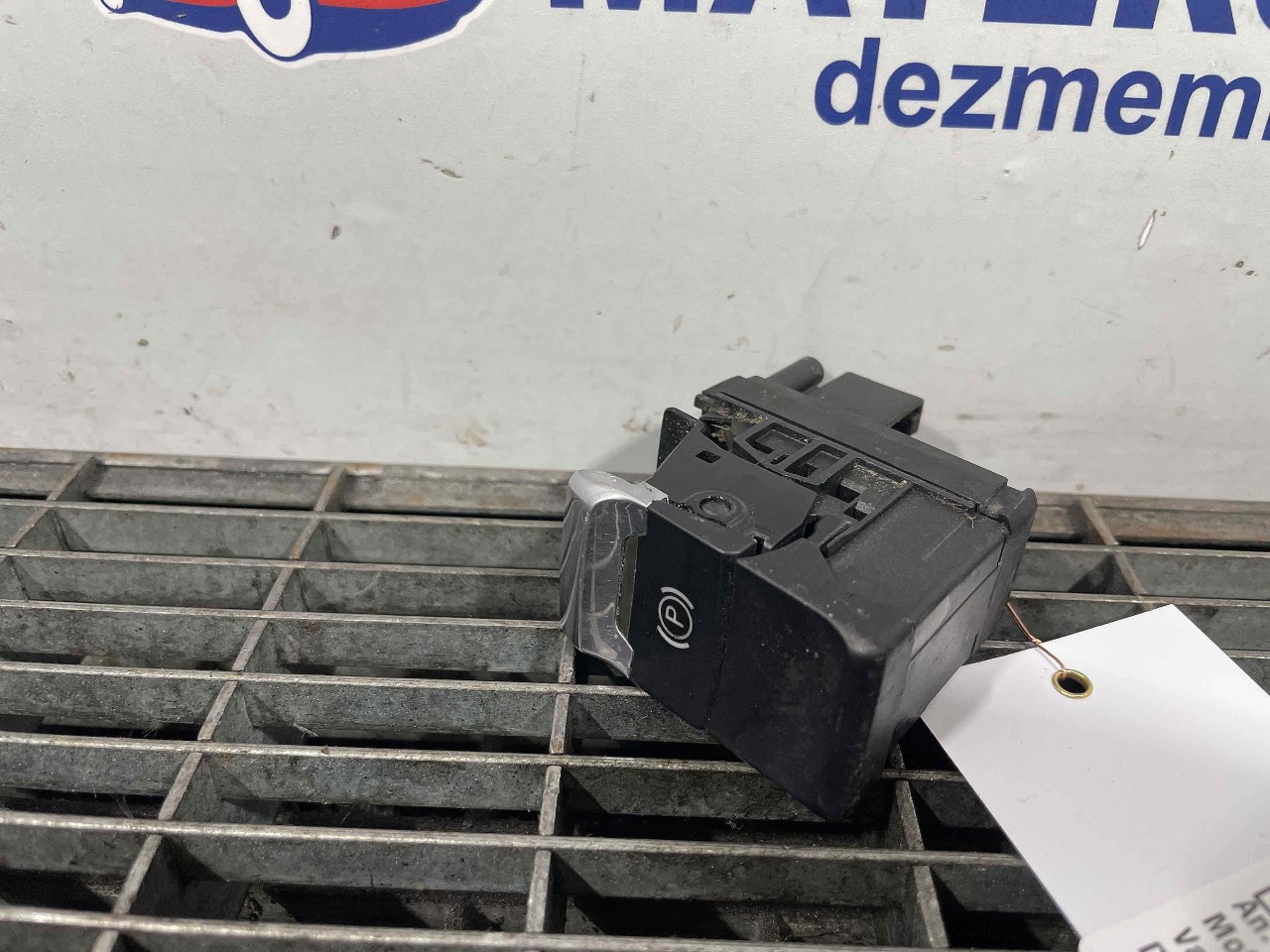 INTRERUPATOR FRANA DE MANA AUDI A5 3.0 T